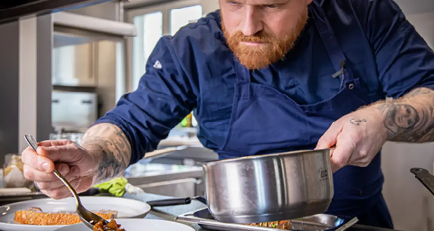 Helmut Küchenchef richtet an