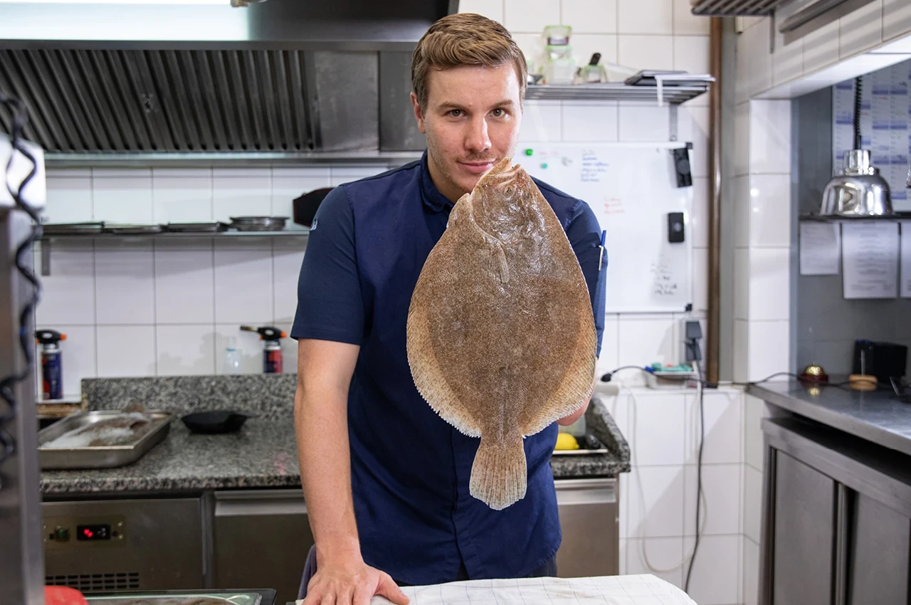  Christopher Wecker mit Glattbutt